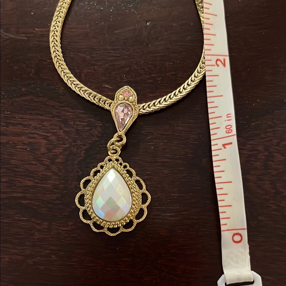 EUC 1928 necklace